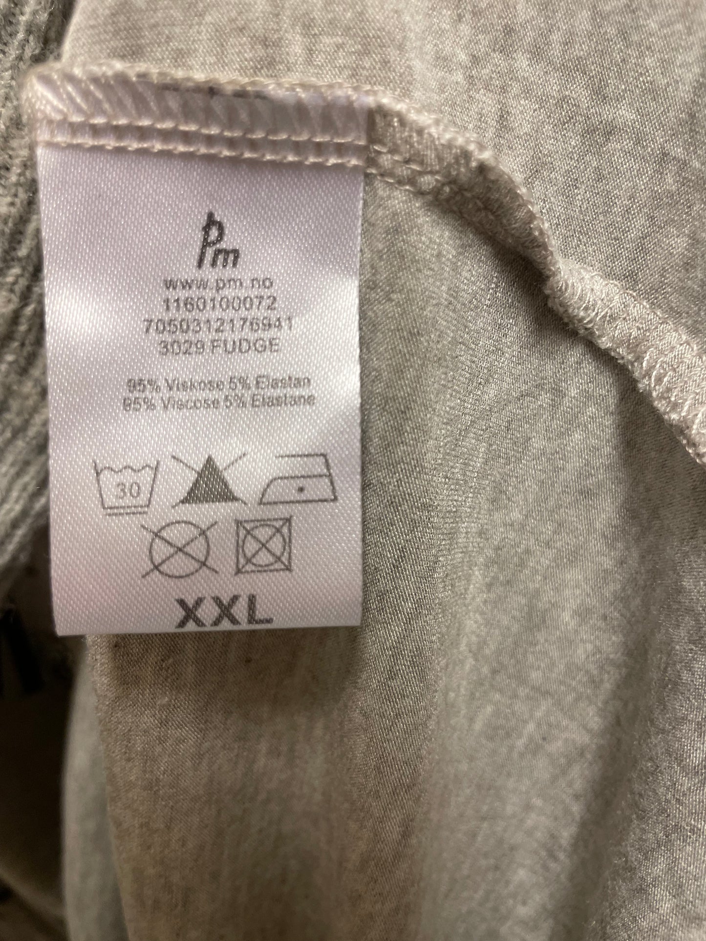 ♻️T-skjorte fra Andrea strl 2XL