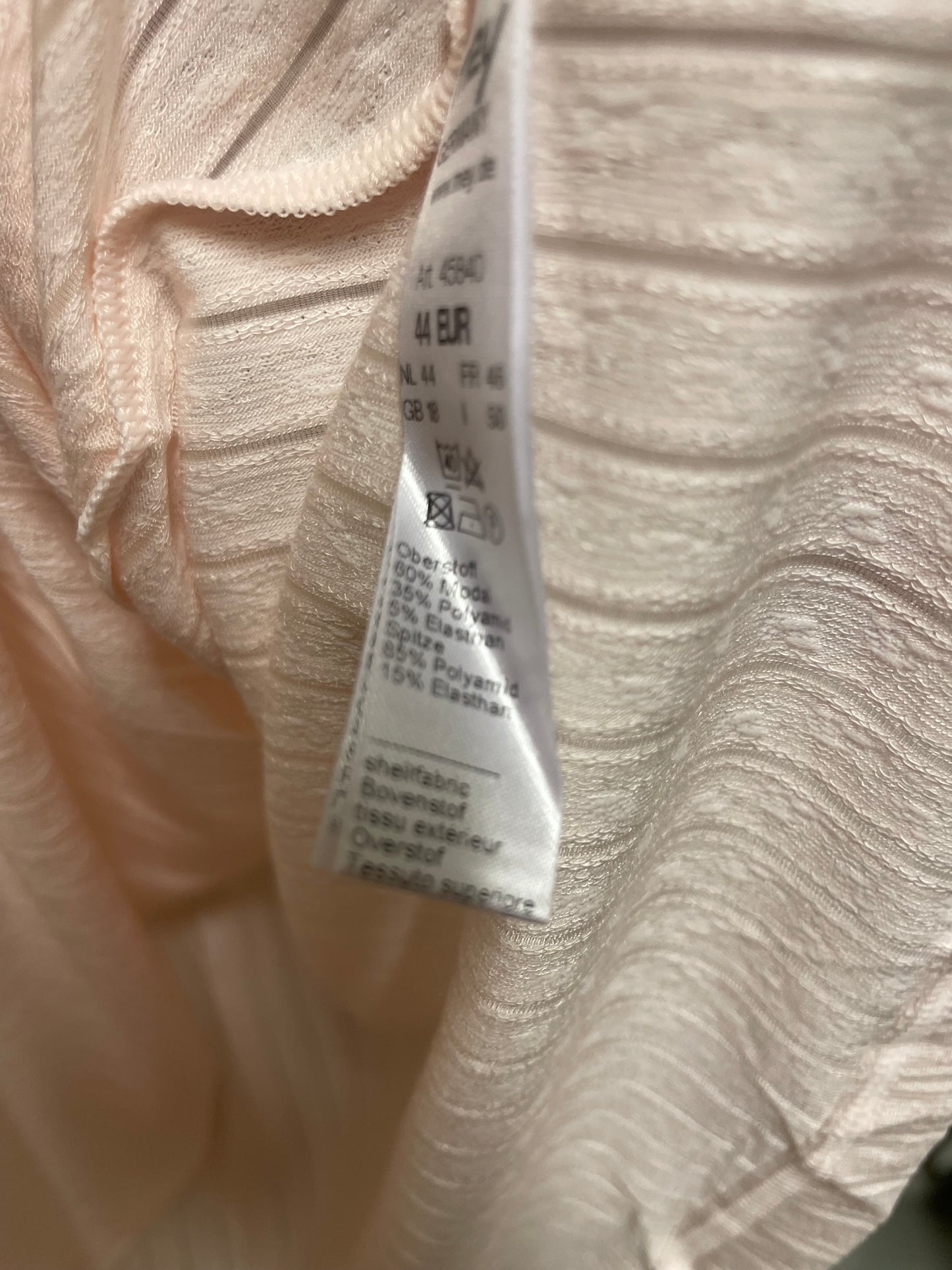 🆕dus rosa singlet fra Mey strl 44 og 46