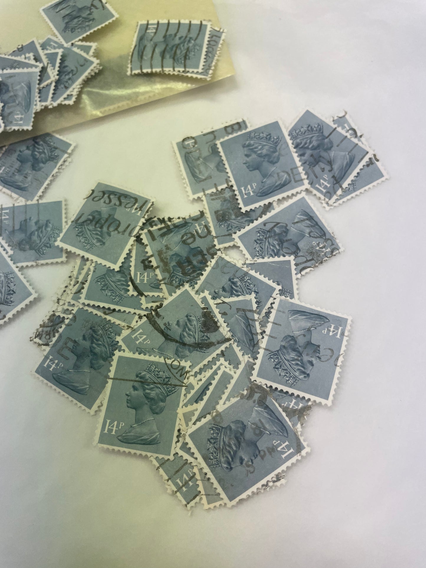 Queen Elizabeth 2 14P selges enkeltvis