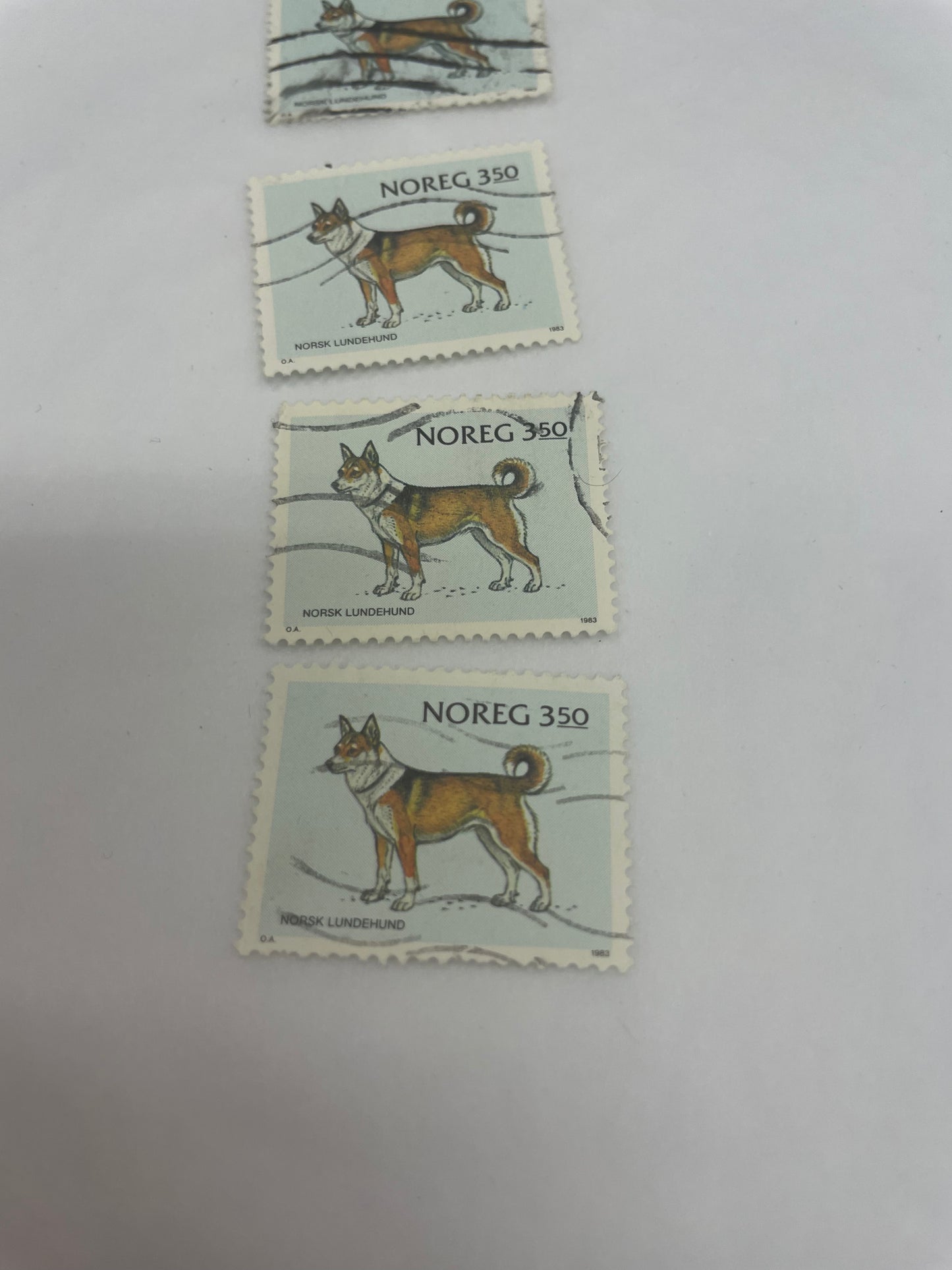 Norsk frimerke 3,50 Lundehund. Selges pr stk