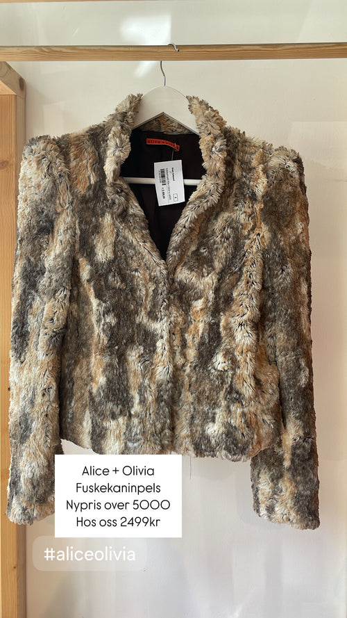 Alice + Olivia fuskekaninpels