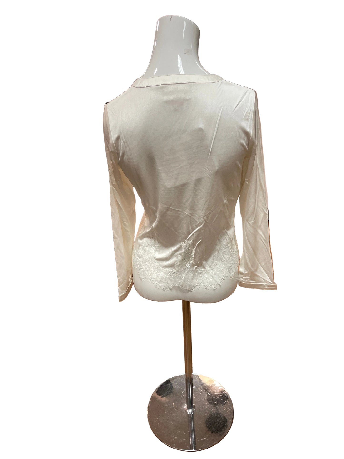 🆕Ubrukt Overdel 100% silke str 36,44 og 46. Tilstand: Ny, med merkelappen på!