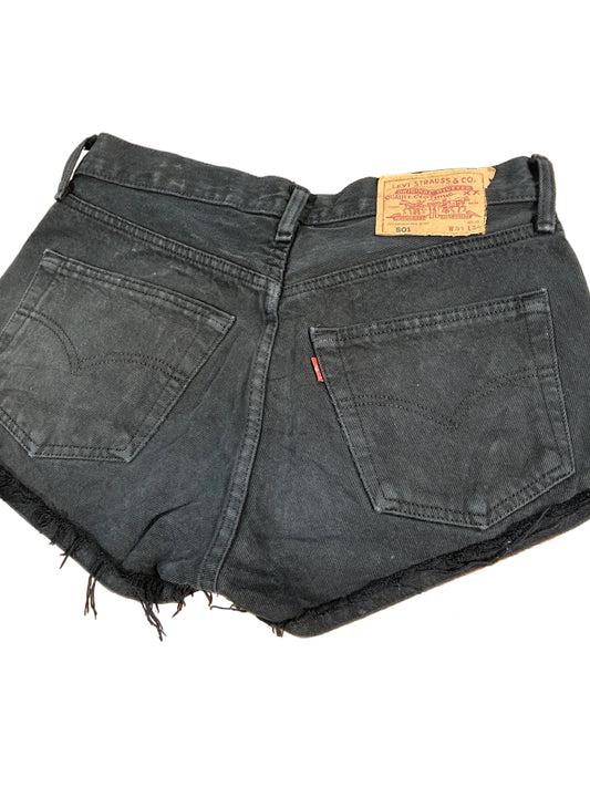 ♻️vintage Levi’s 501 shorts. Str 31/34. Tilstand: Brukt – normal slitasje, ingen hull eller større merker