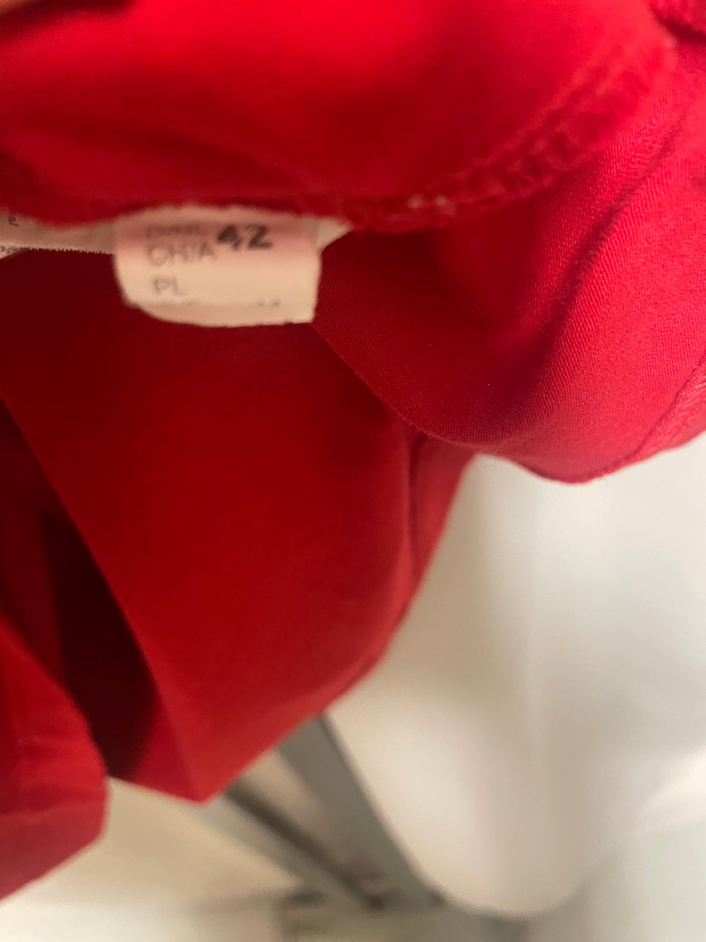 ♻️Rød singlet strl 42 i 95% bomull