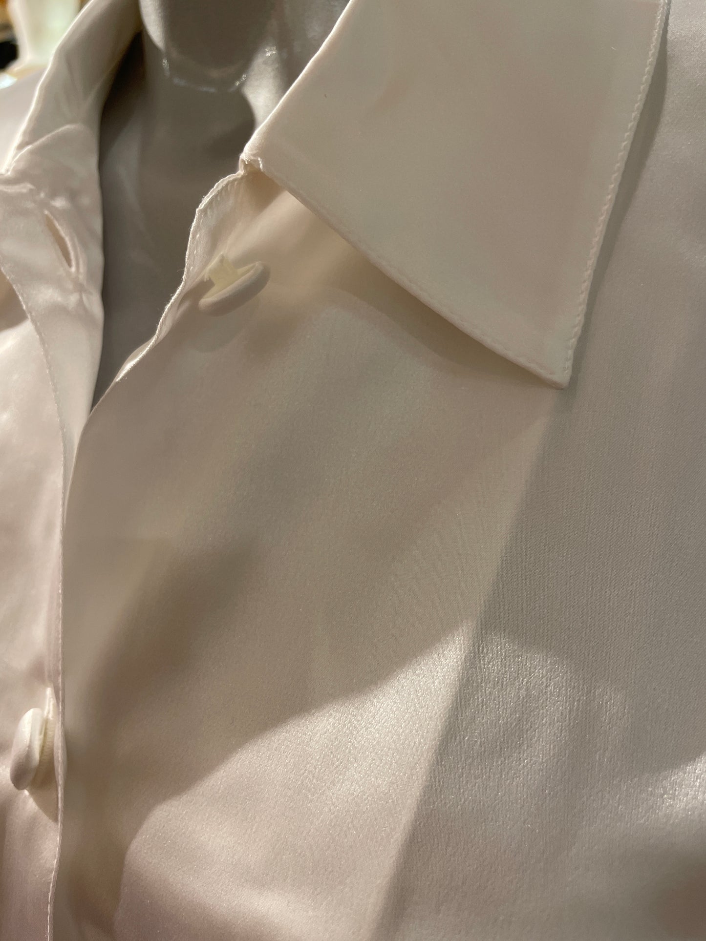 🆕Ubrukt silkedrakt str S,M og XL. Tilstand: Ny, med merkelappen på!