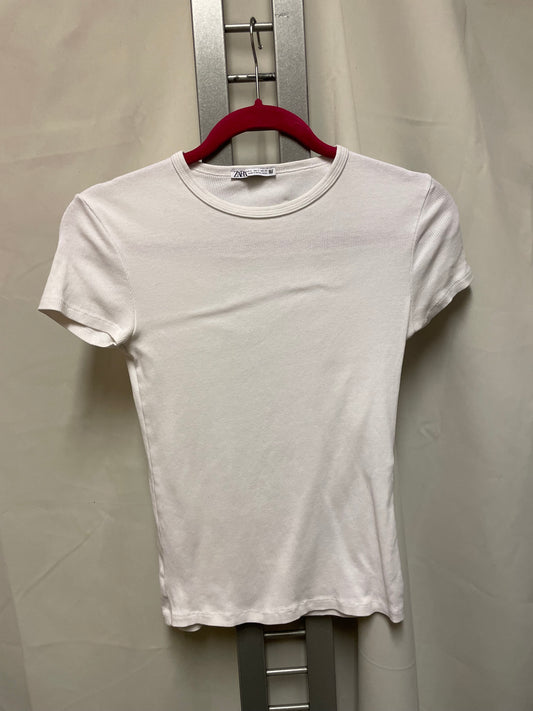 ♻️ Hvit T-skjorte fra Zara strl S