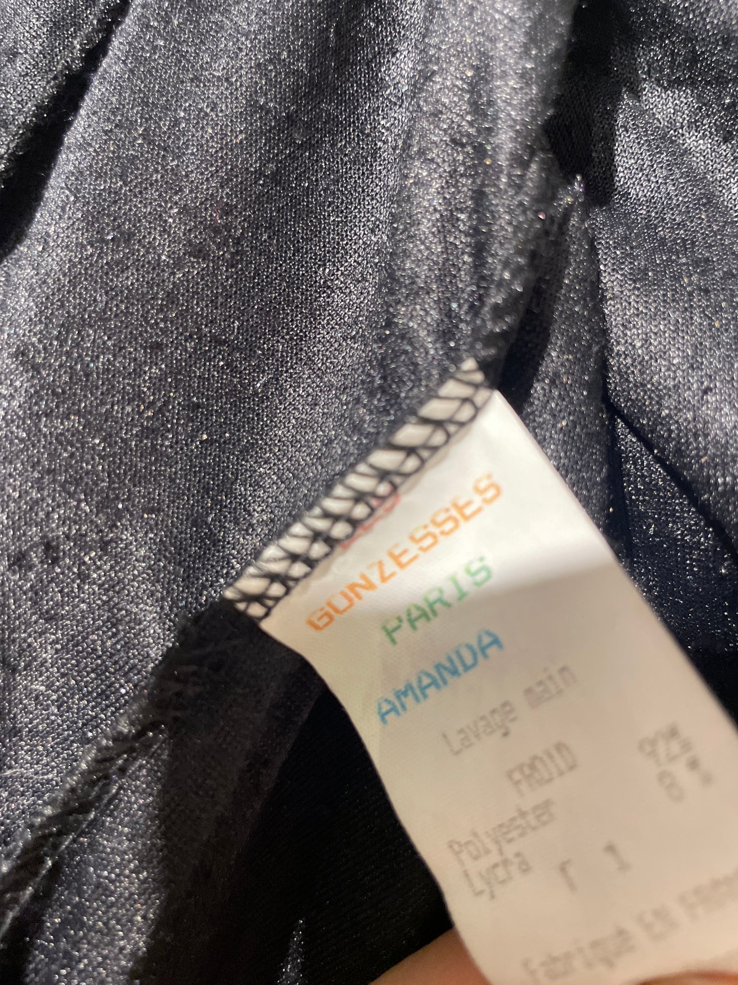 🆕 Vintage kjole fra nedlagt butikk! Kul slangemønstret svart kjole med stropper og innlegg! Str xs- Tilstand: Ny fra nedlagt butikk med merkelappen på!