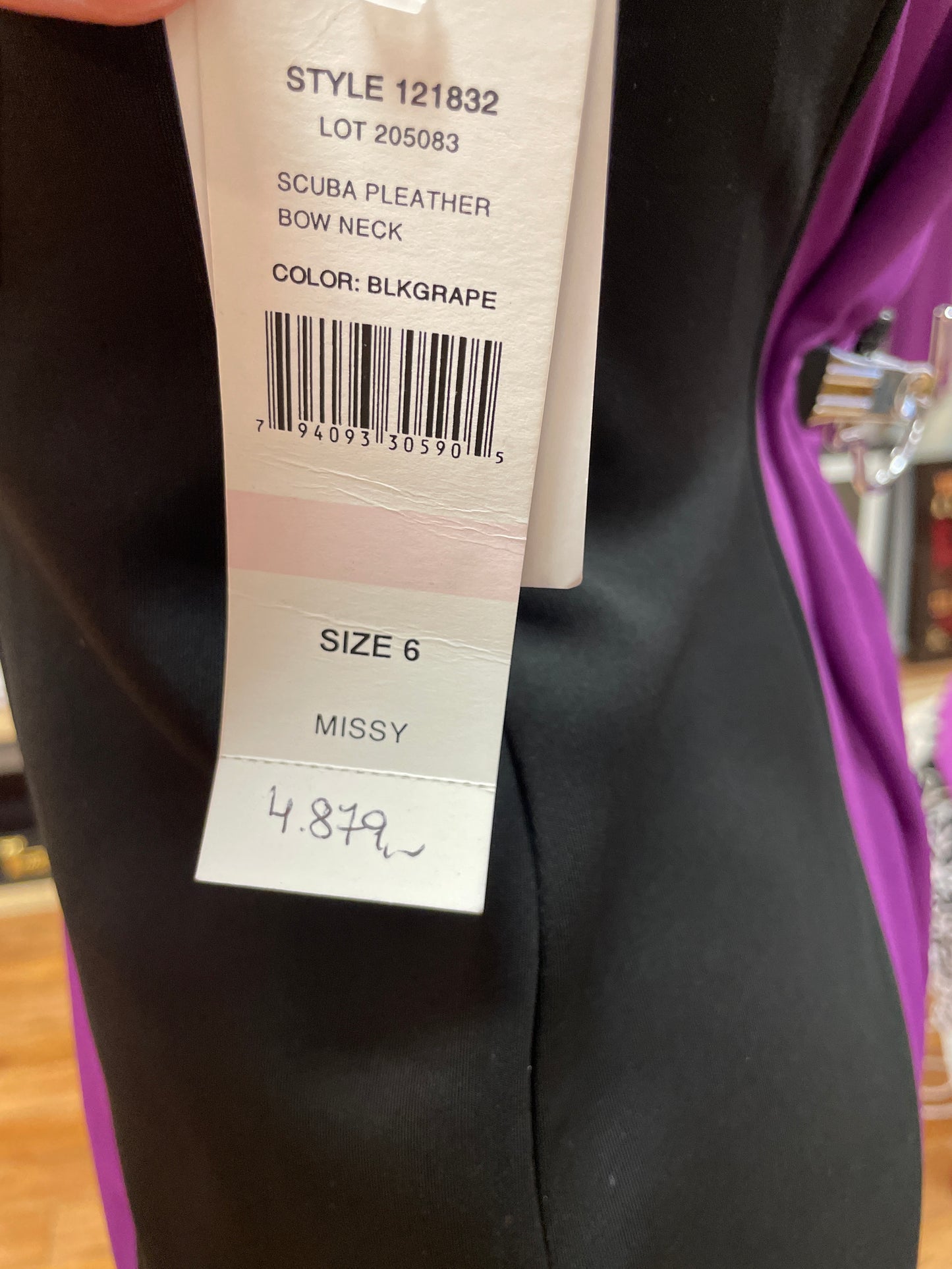 🆕Ubrukt Vintage kjole str 6,8 og 14. Tilstand: Ny, med merkelappen på!