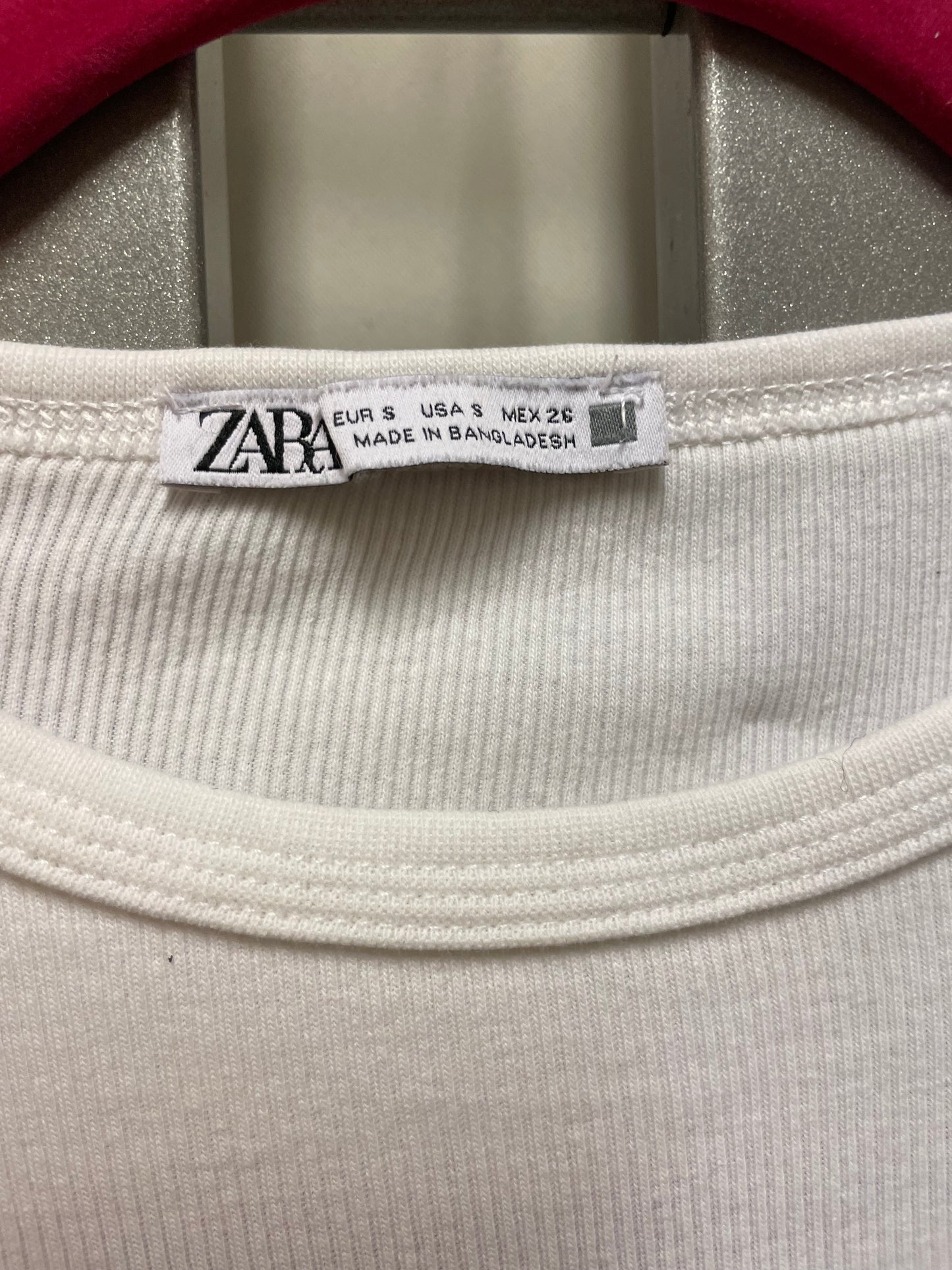 ♻️ Hvit T-skjorte fra Zara strl S