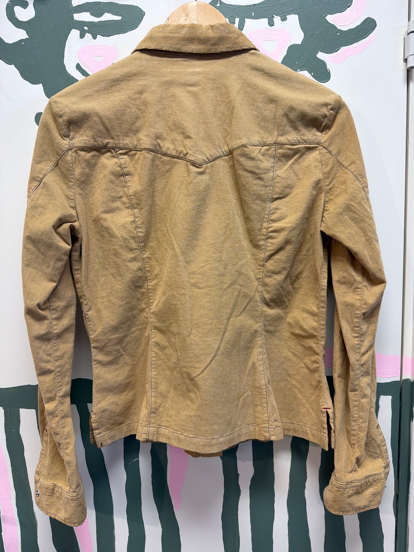 🆕 Killah Babe skjorte i beige/brun. Strl L. Ny med tag på men vintage. 2000 talls Y2K