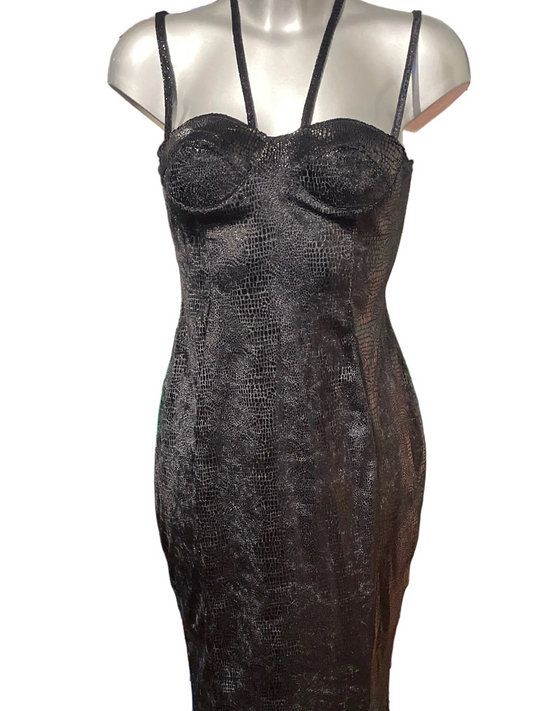 🆕 Vintage kjole fra nedlagt butikk! Kul slangemønstret svart kjole med stropper og innlegg! Str xs- Tilstand: Ny fra nedlagt butikk med merkelappen på!