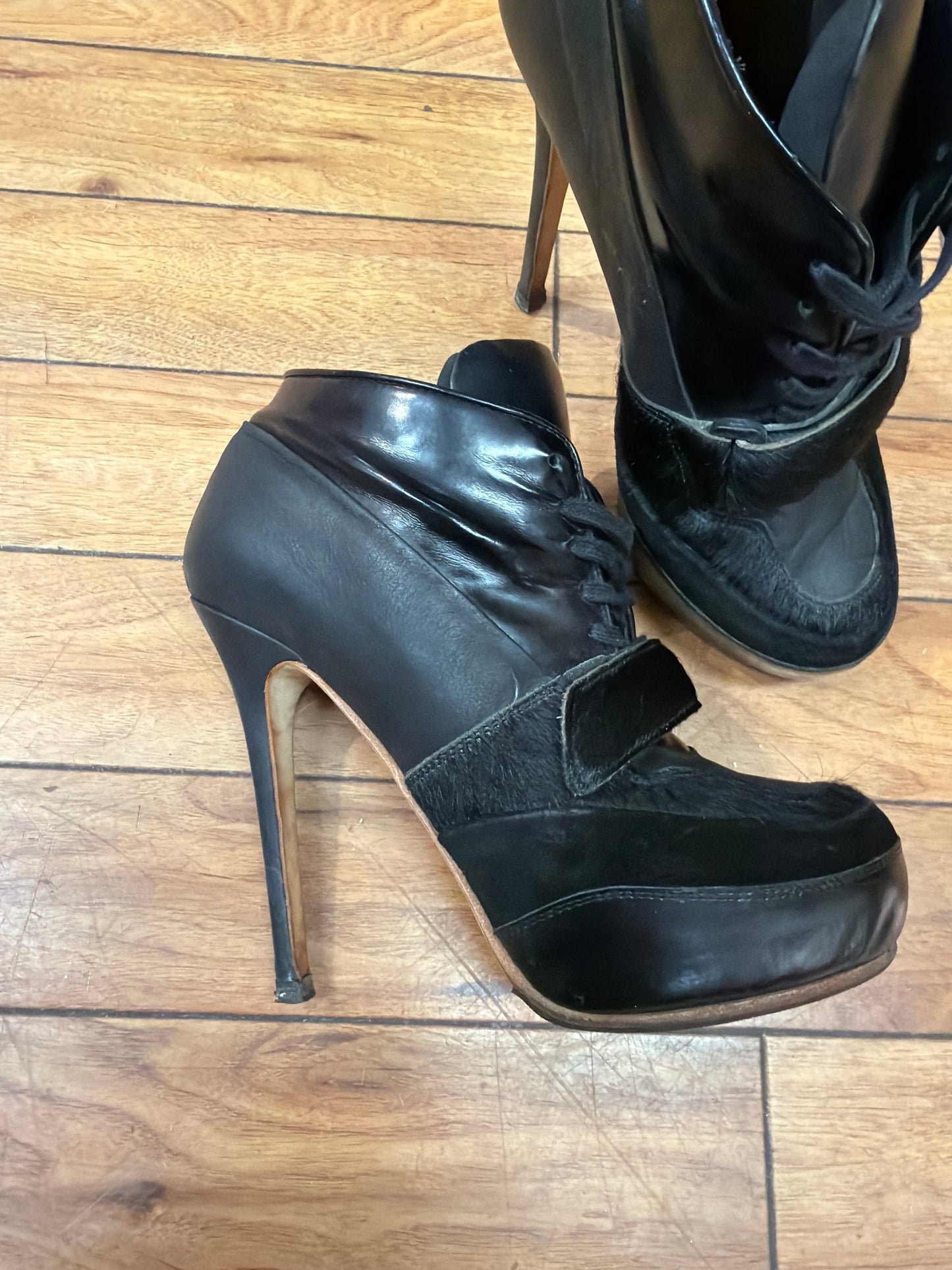 ♻️Acne studio svarte leather lace jo boots pumps Strl 38. Veldig fin stand på hele skoen utenom under