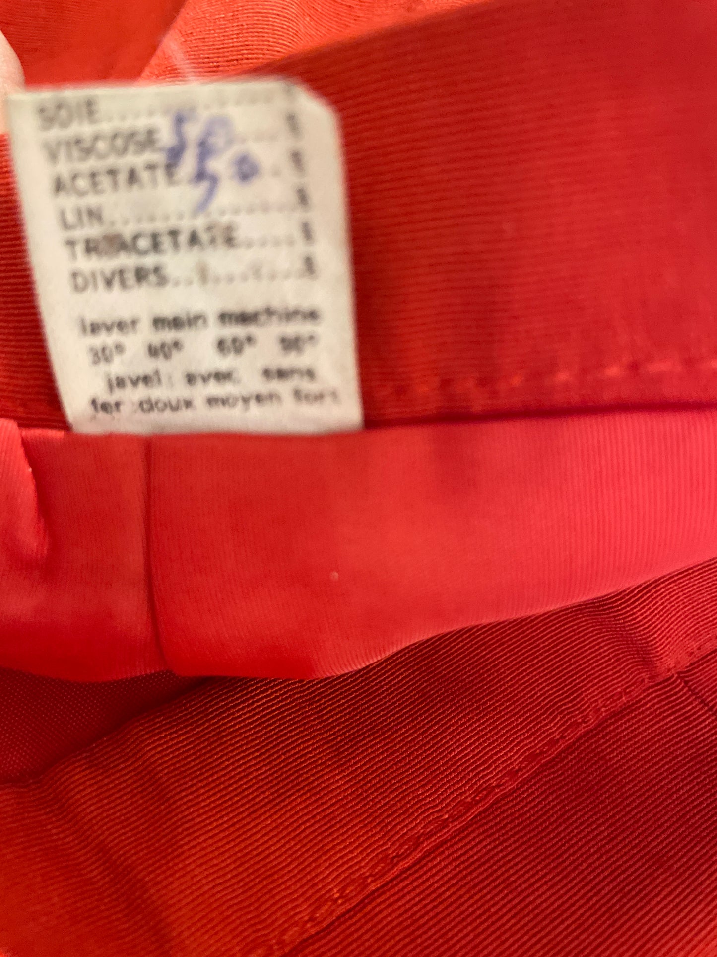 🆕Ubrukt rødt Vintage skjørt str 40. Nytt fra nedlagt butikk