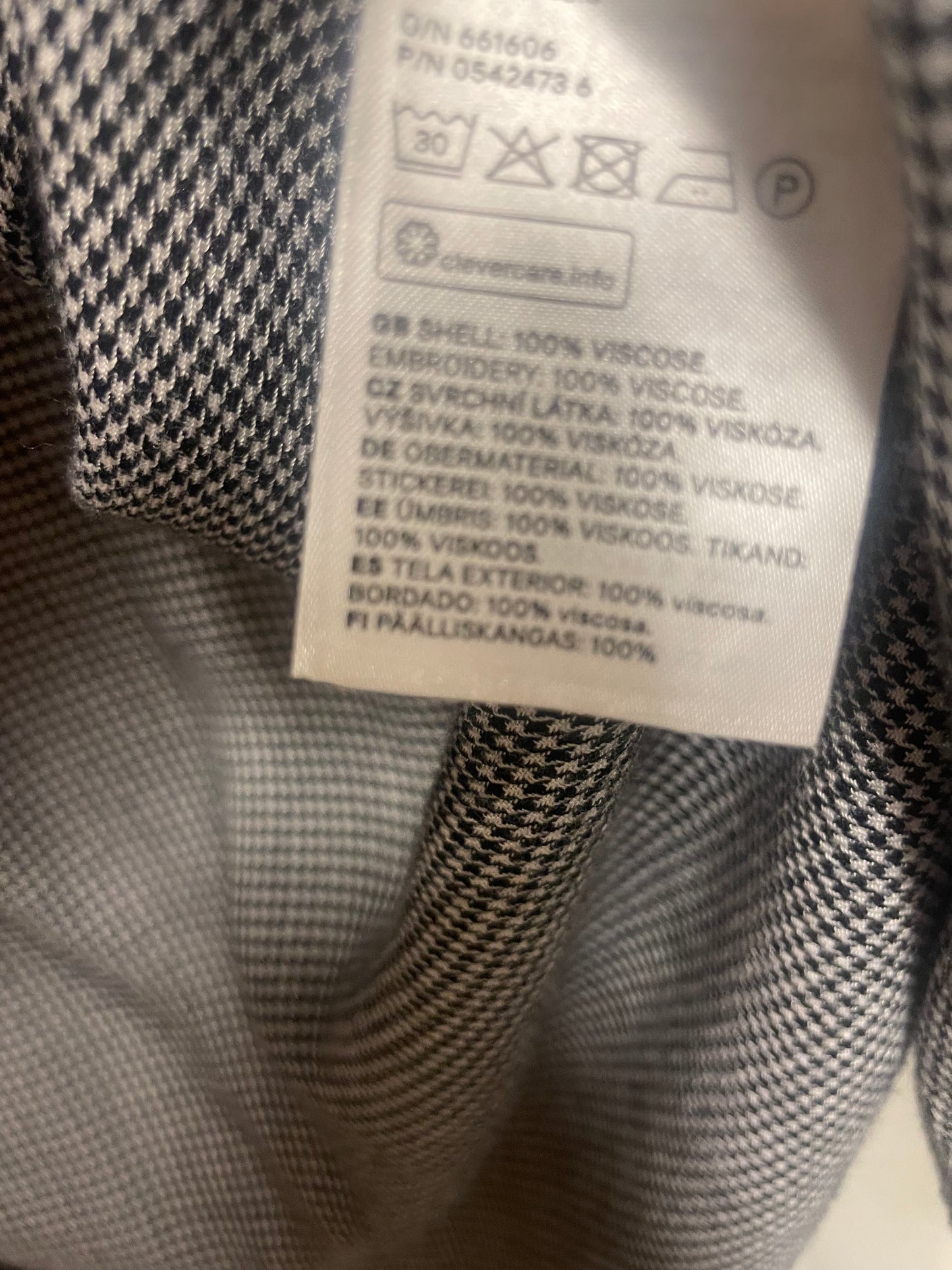 ♻️bluse/skjorte grå med broderi fra Hm strl 44