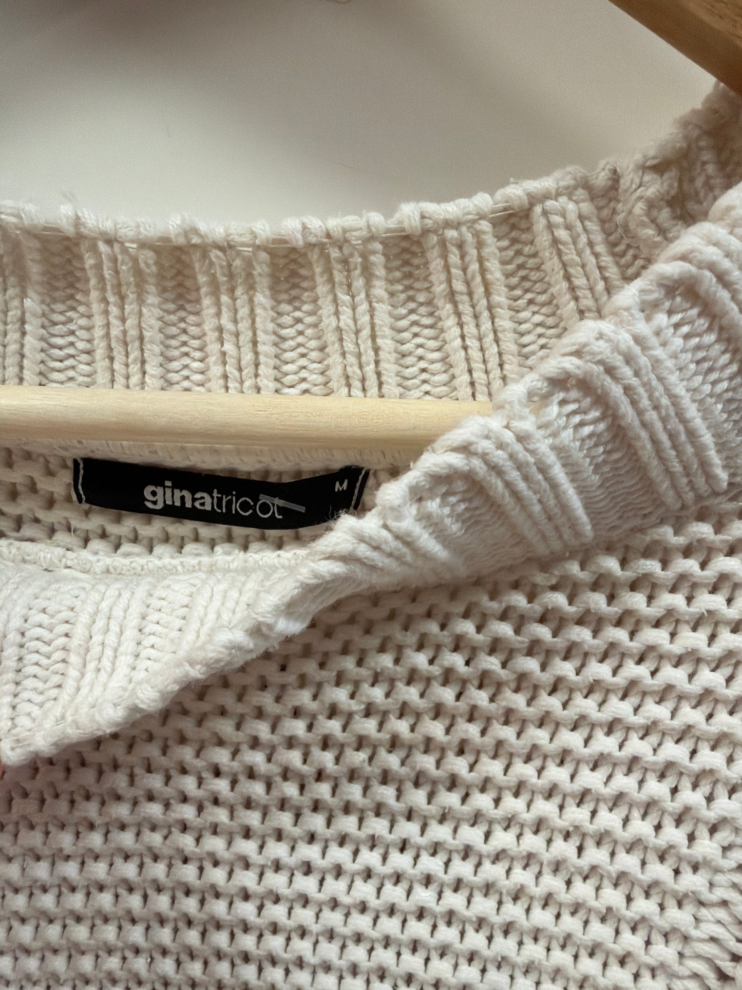 Hvit flettegenser fra Gina Tricot strl M