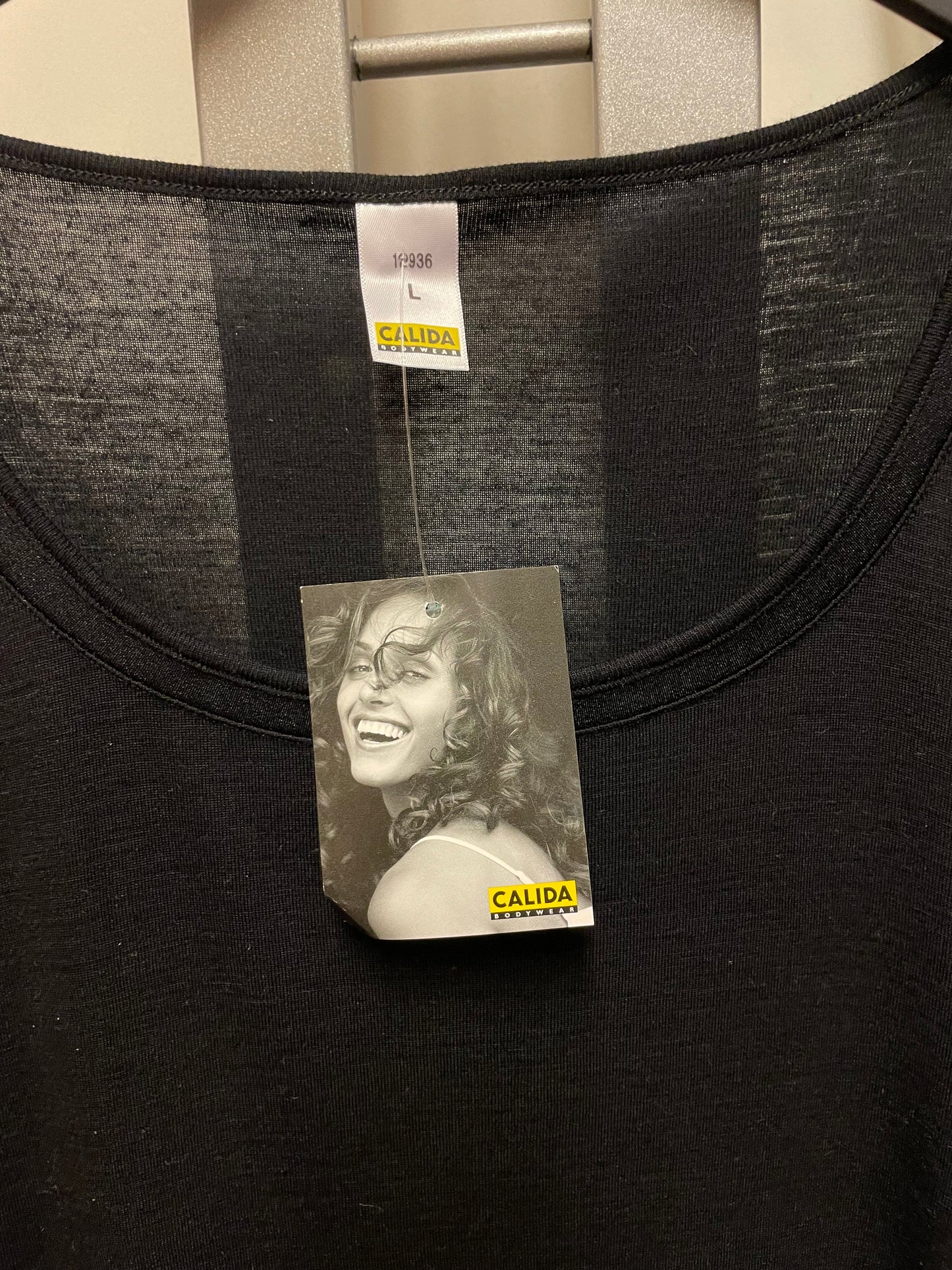 🆕 Svart singlet fra calida, ull, strl L