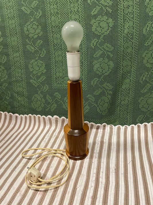 Lampe i tre