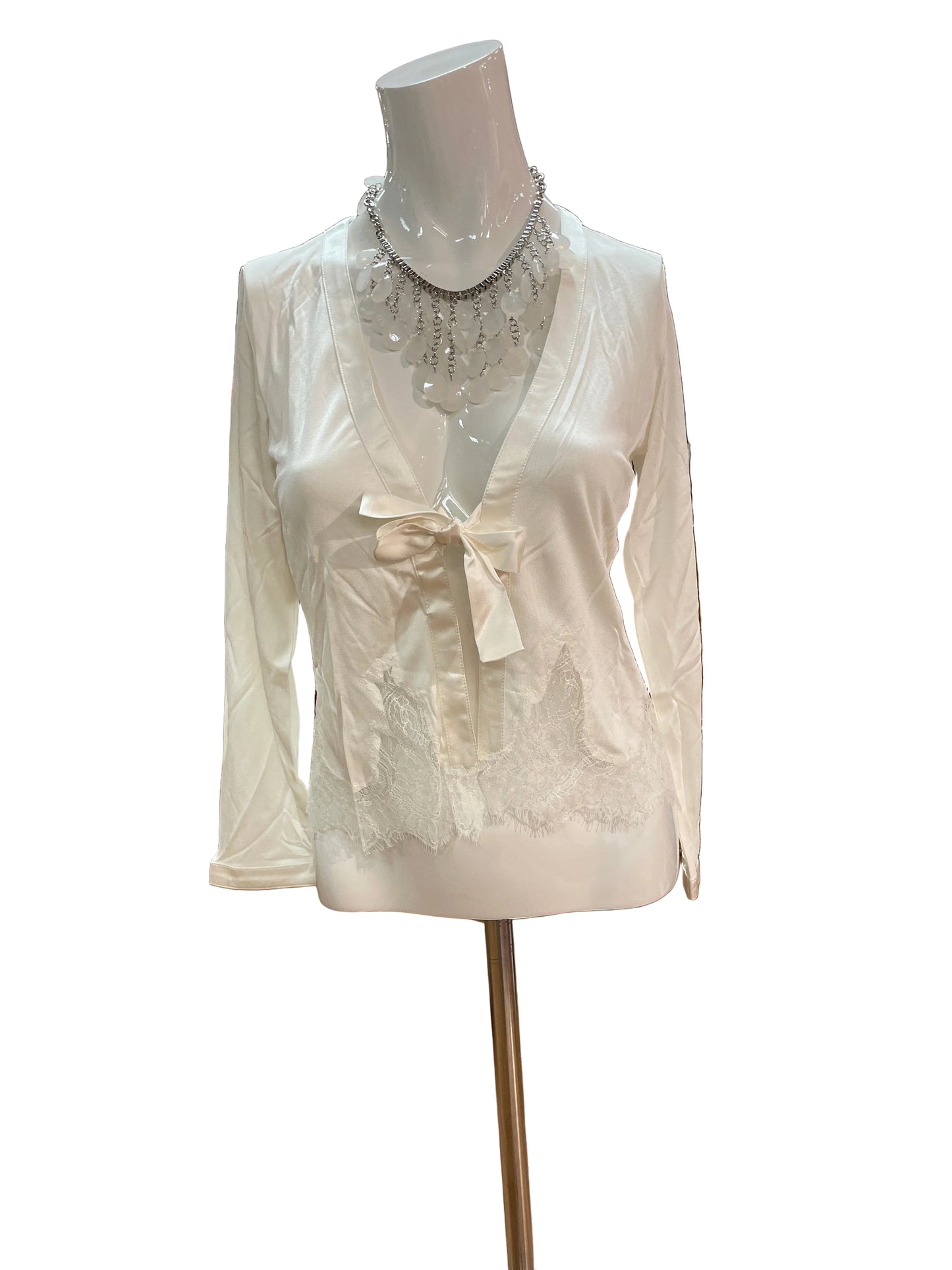 🆕Ubrukt Overdel 100% silke str 36,44 og 46. Tilstand: Ny, med merkelappen på!