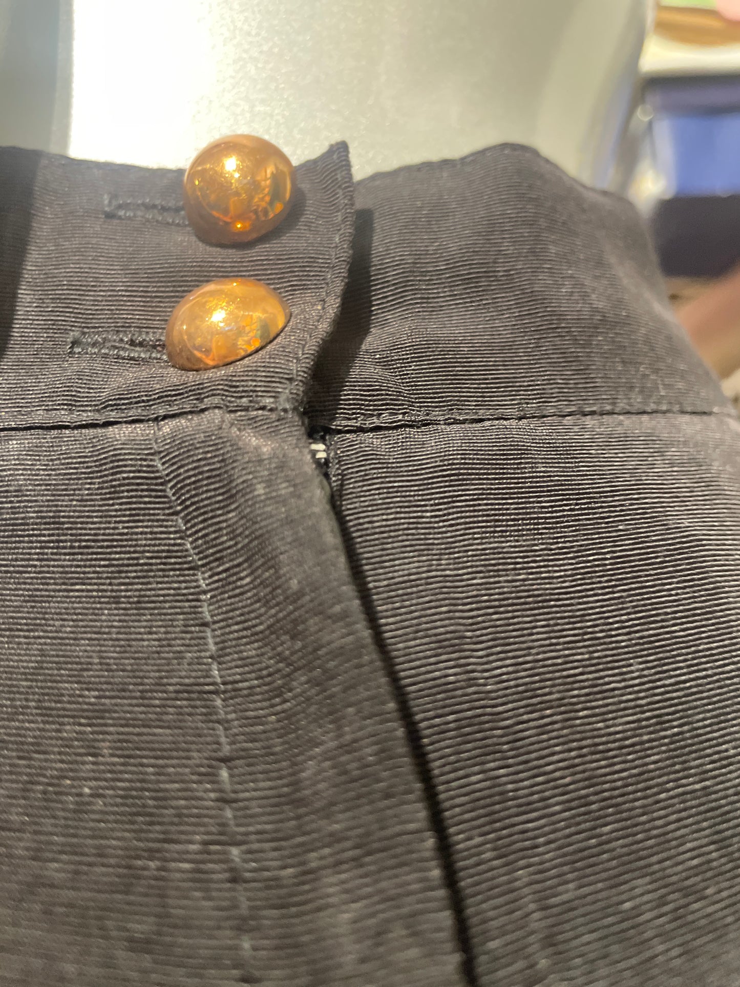 🆕 Ubrukt svart vintageskjørt ca str 38- helt nytt fra nedlagt butikk!