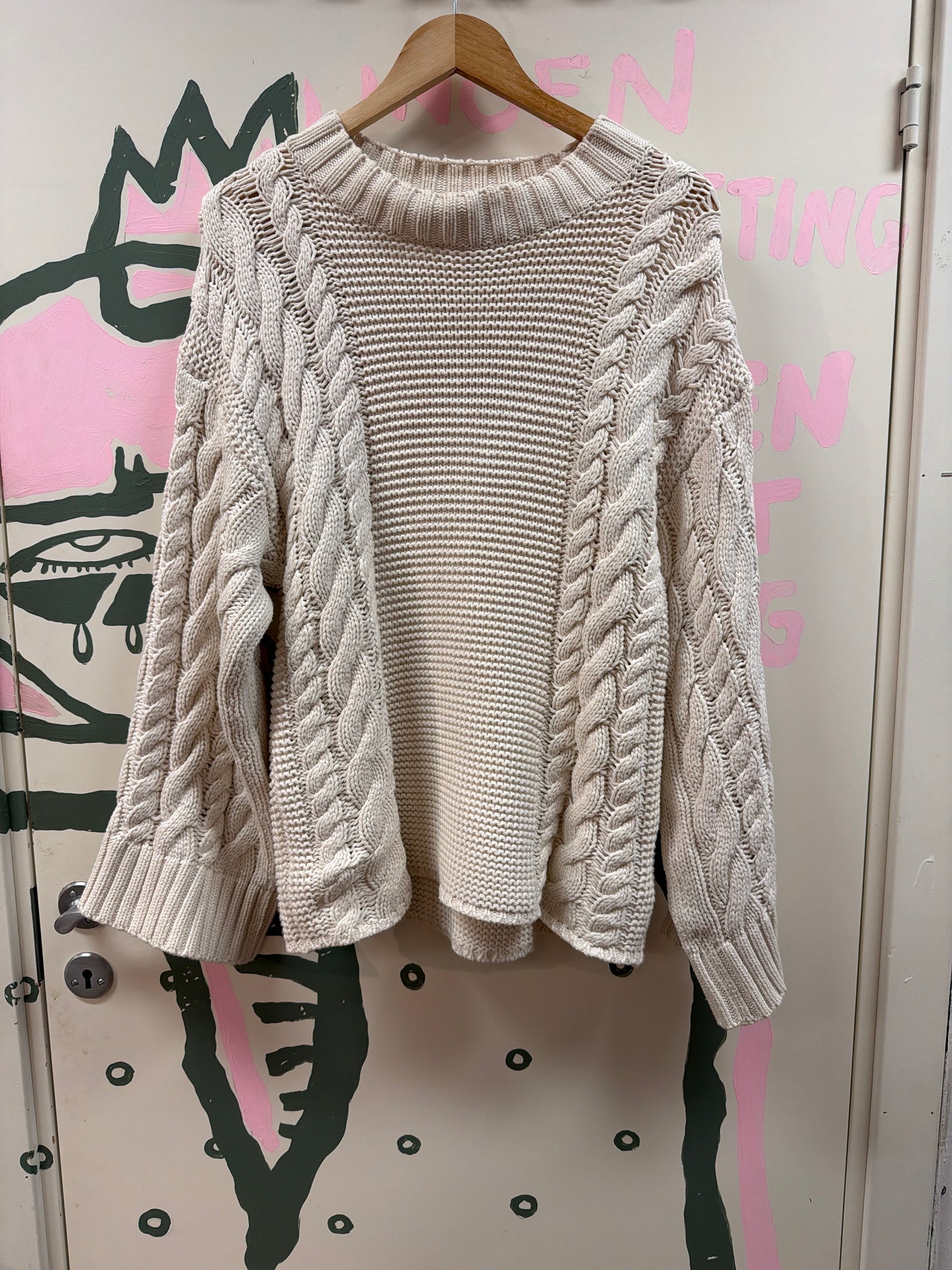Hvit flettegenser fra Gina Tricot strl M