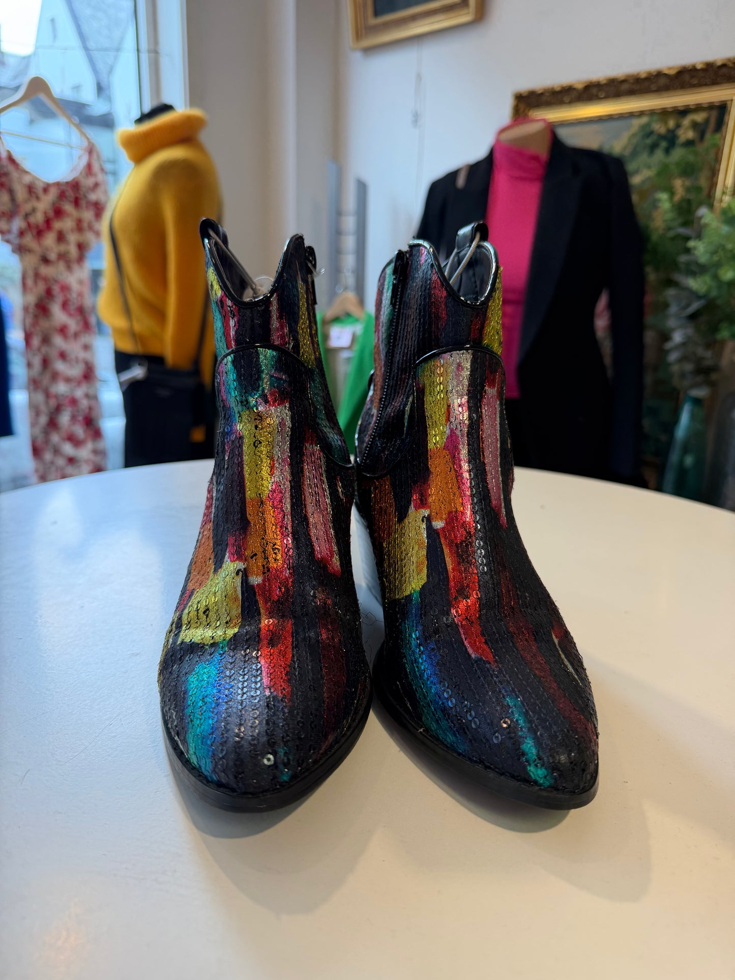 Betsey Johnson paljettboots
