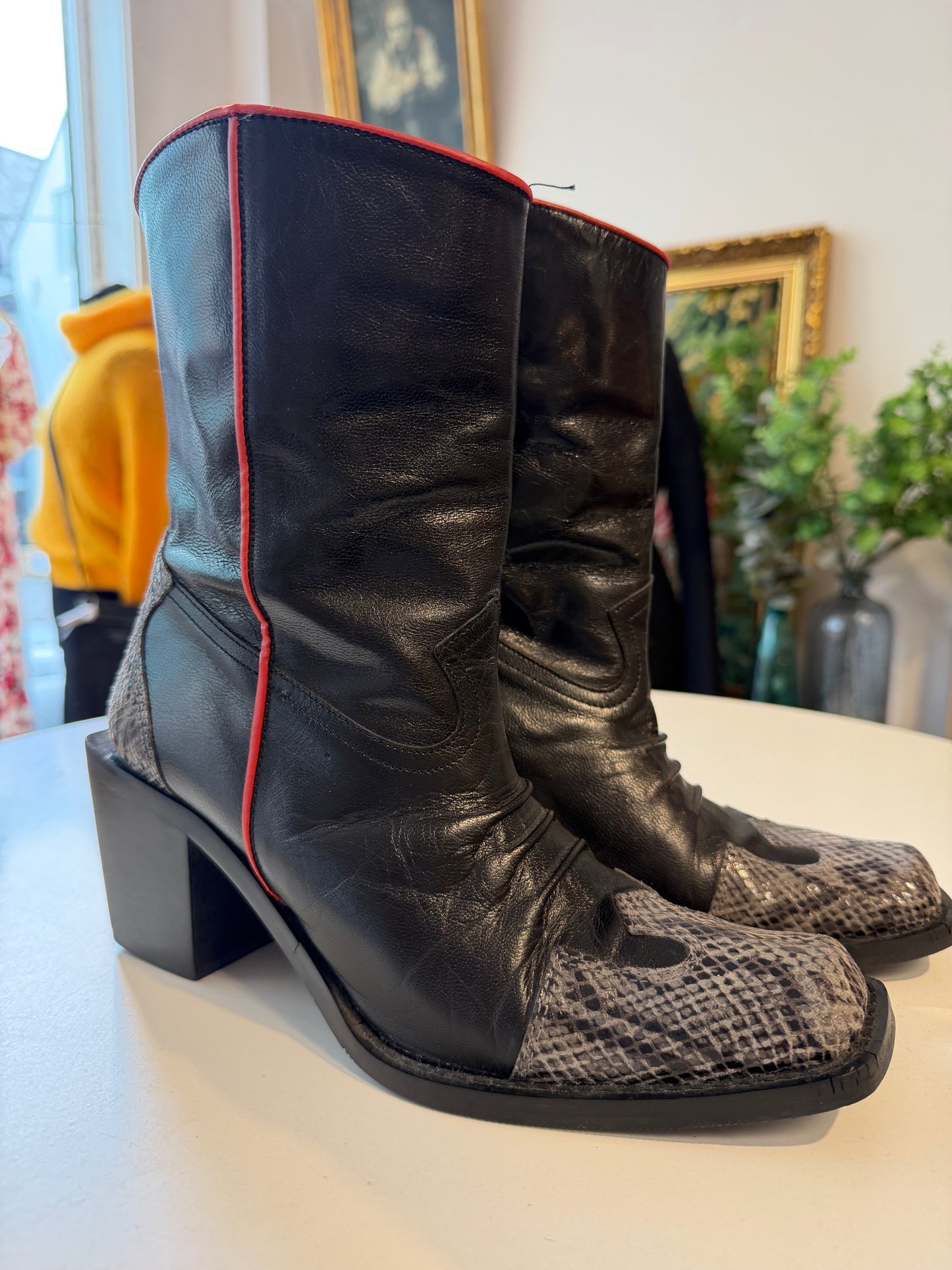 Vintage skinnboots Y2K