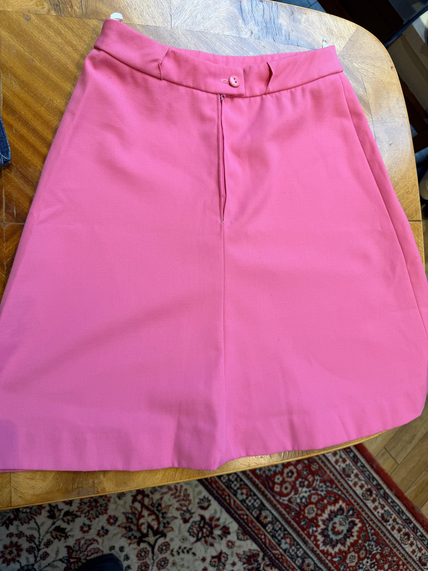 Rosa vintageskjørt kort strl38 (liten, ca 36)