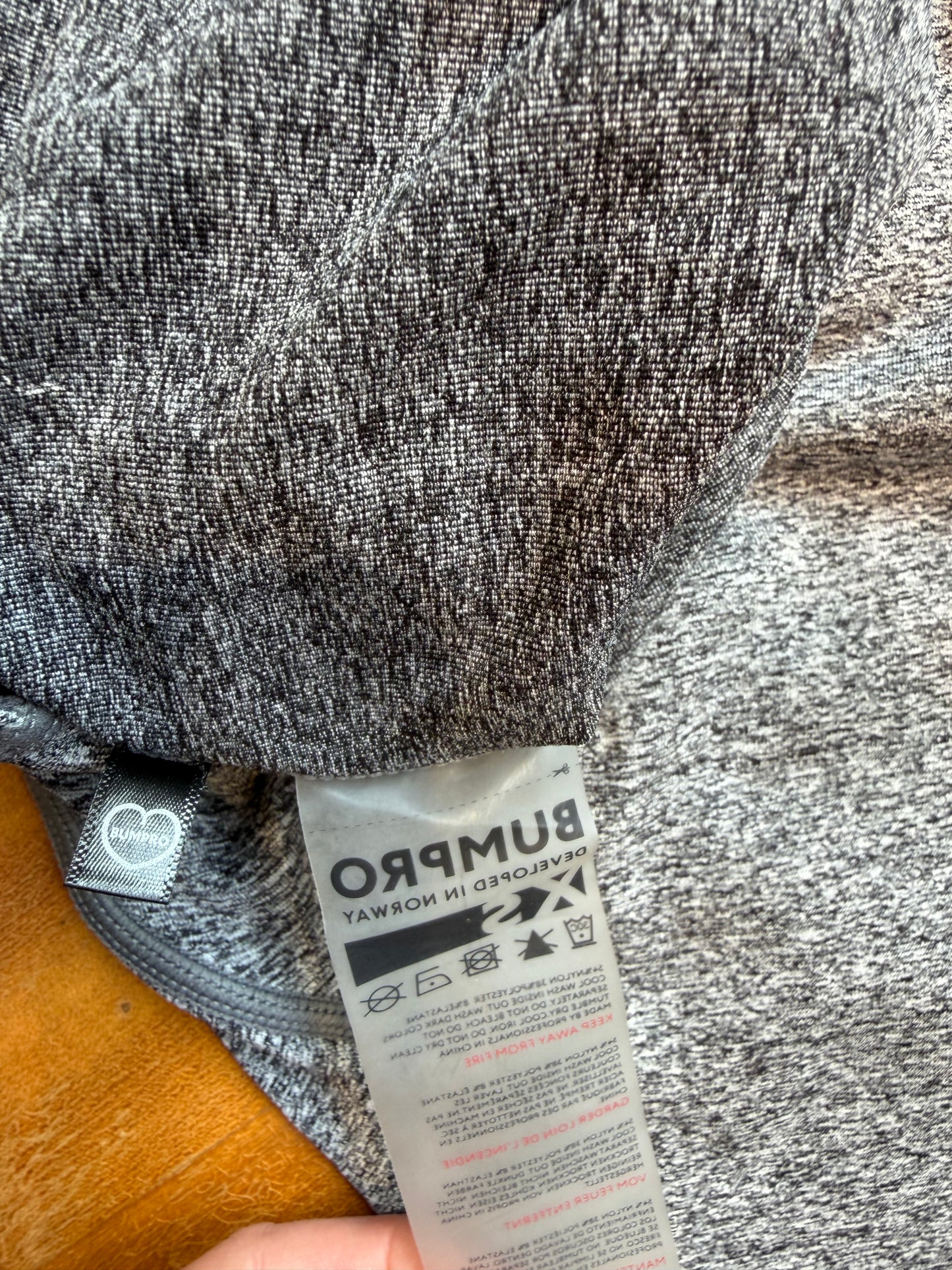 Bumpro grå shorts strl xs