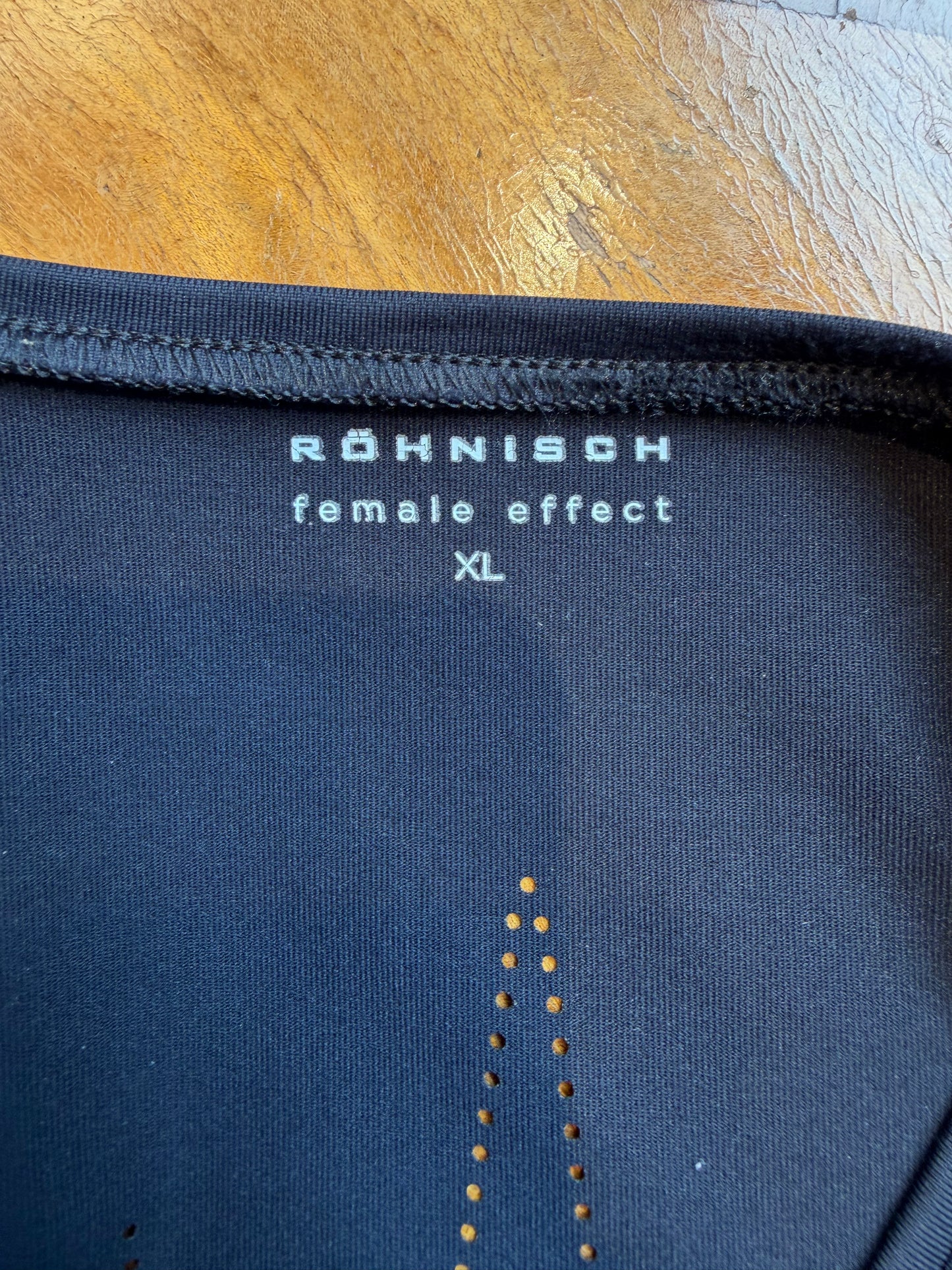 Røhnisch trening tskjorte strl XL
