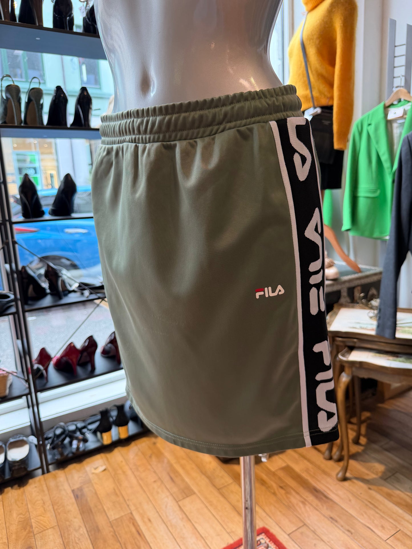FILA sport skjørt grønn strl xs