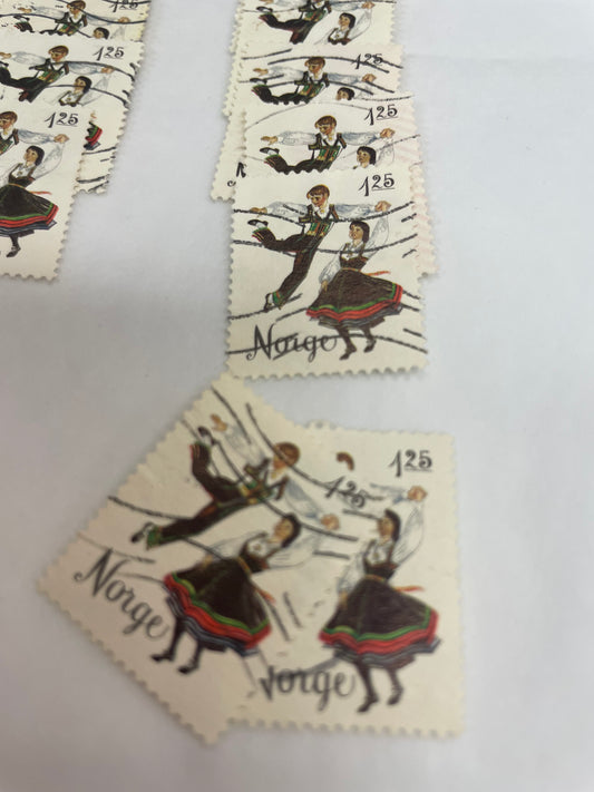 Norsk folkedans 1,25 selges pr stk
