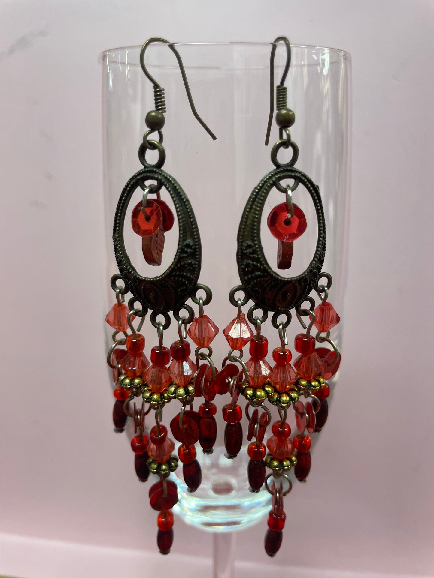 🆕Håndlaga øredobber rød/brun. Tilstand: Nye, ubrukte