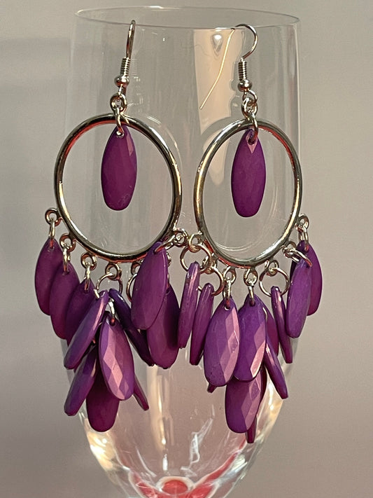 🆕Håndlaget Lillafarget øredobber Tilstand: Nye, ubrukte