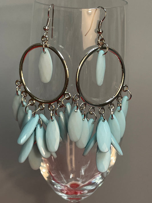 🆕Håndlaget sølvfarget/lysblå/turkis farget øredobber- Tilstand: Nye, ubrukte!