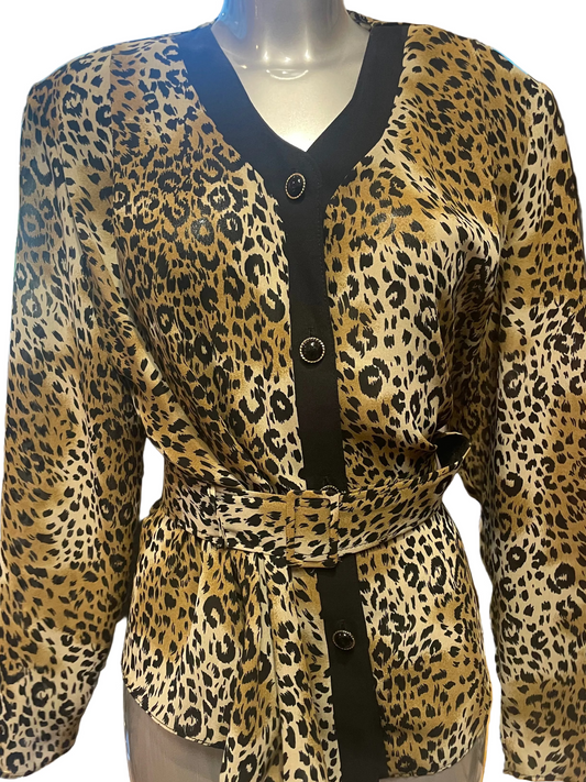 ♻️Kun 1! Unik Vintage bluse str 42- Tilstand: Veldig god – ingen hull, flekker eller synlig slitasje