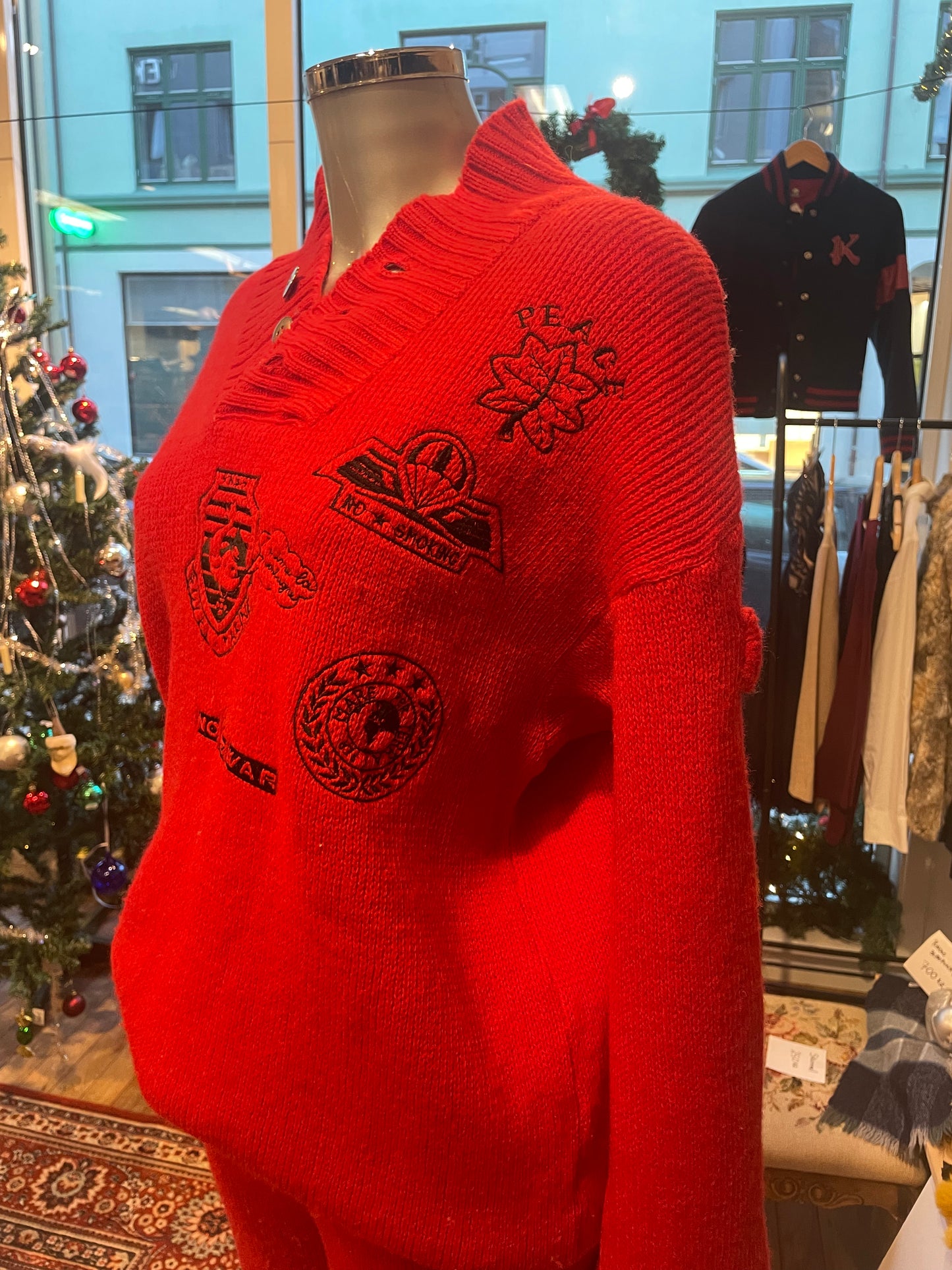 ♻️kun 1 av denne!Unik Vintage dress i ull! Str S- litt brukt, men for kul til å la gå!