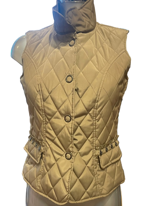 ♻️Kun 1 igjen! Vest fra Best Company str S. Tilstand: Veldig god – ingen hull, flekker eller synlig slitasje