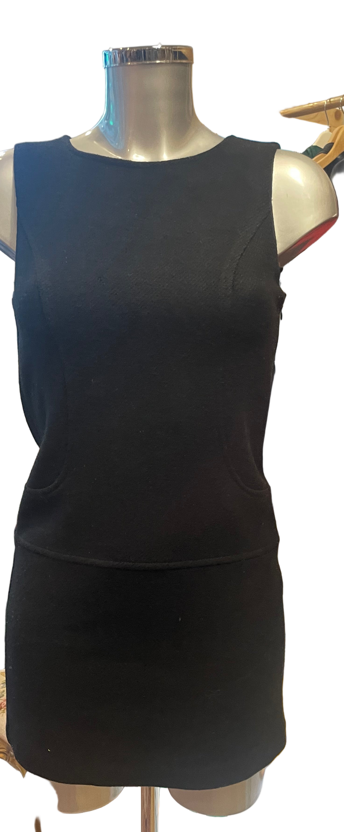 ♻️Kun 1 igjen! Kjempefin Benetton ullkjole! Str S Tilstand: Veldig god – ingen hull, flekker eller synlig slitasje