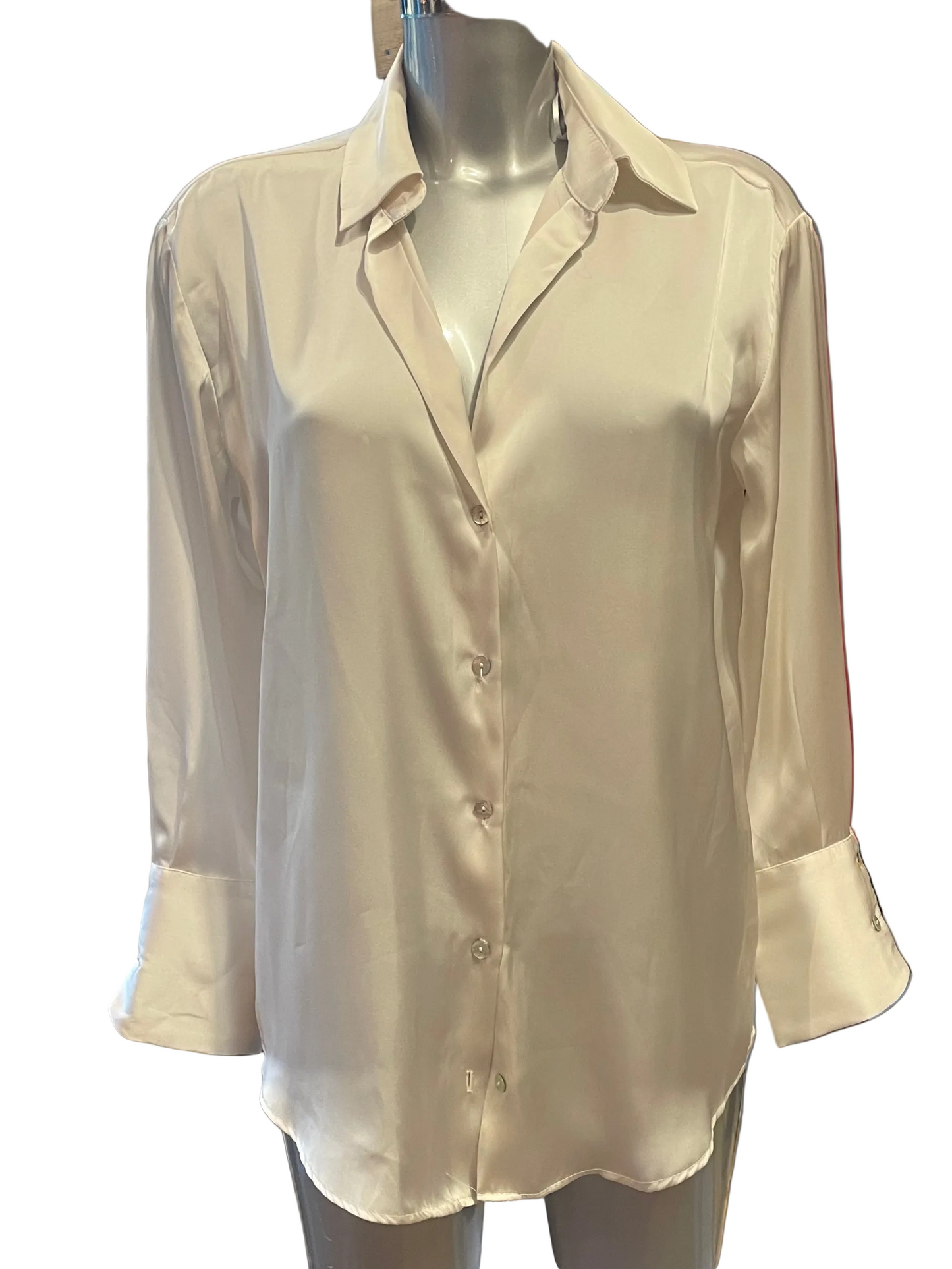 ♻️Kun 1 igjen! Hvit Bluse fra Zara- str S-Tilstand: Veldig god – ingen hull, flekker eller synlig slitasje