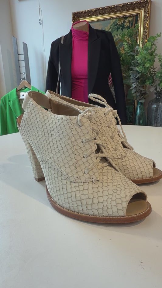 DKNY skolett/ høye sandaler strl 38